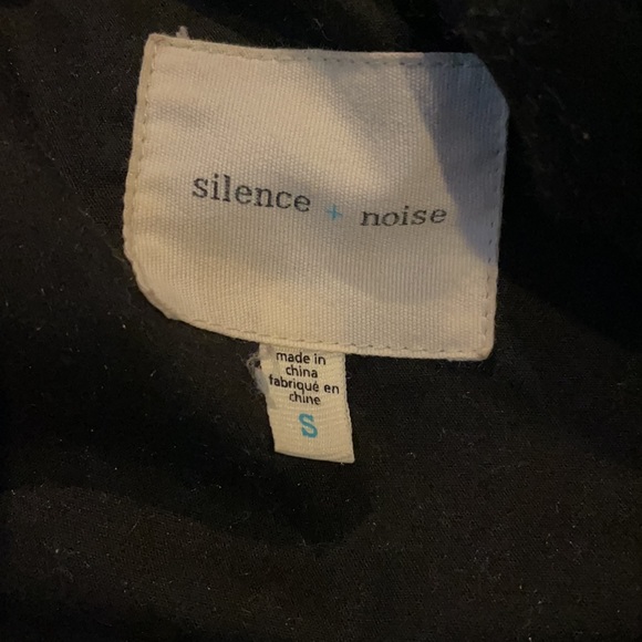 Black small silence and noise jacket. - Picture 4 of 4